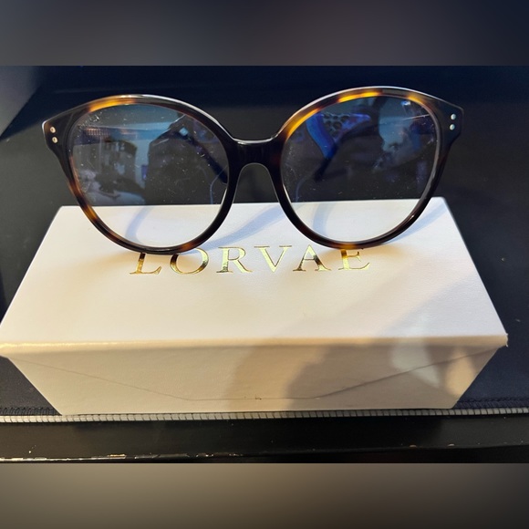 Lorvae Katie Mae glasses by Dearra Taylor - Picture 5 of 5